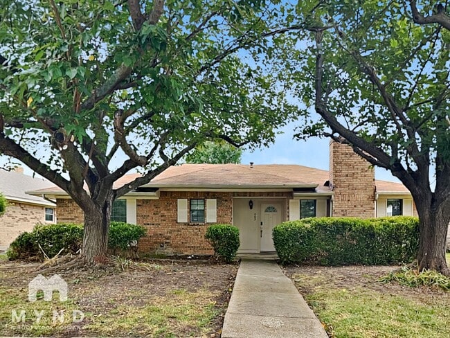 Building Photo - 405 Stoneybrook Dr