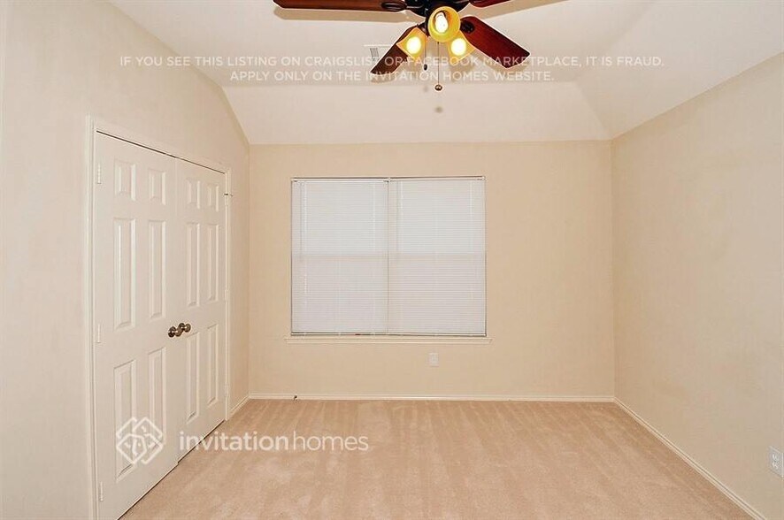 Building Photo - 2432 Telluride Dr