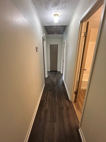 Building Photo - 87 Success Dr