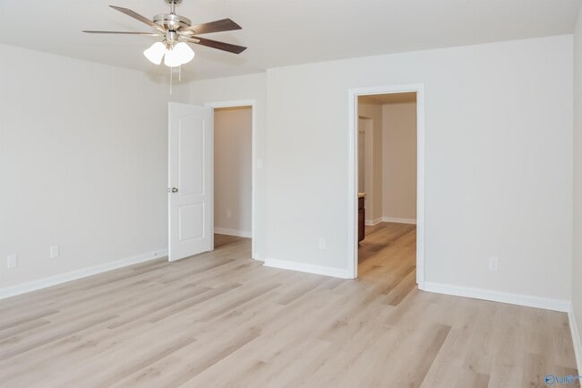 Building Photo - 29932 Brentshire Dr