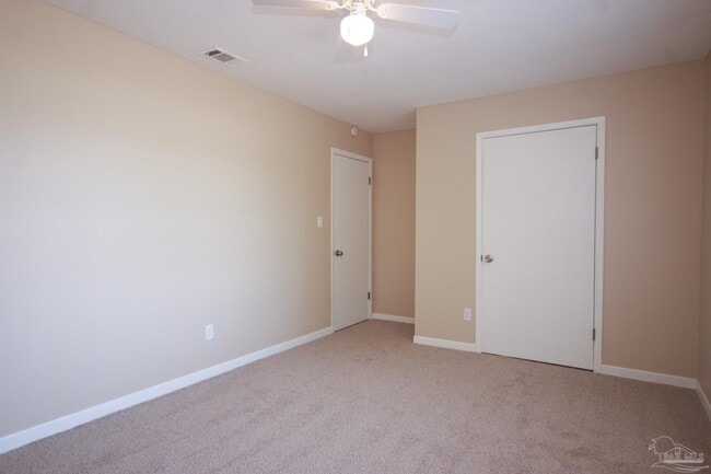Building Photo - 7055 Coronado Dr