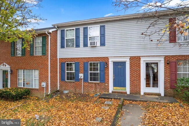 Building Photo - 105 Little River Dr