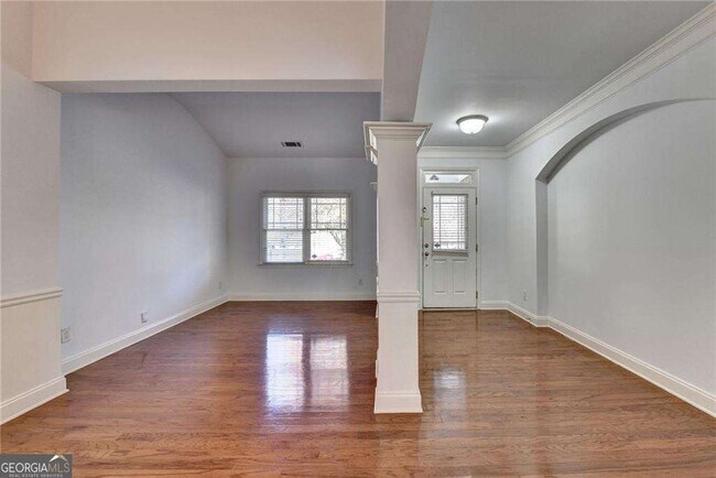 Building Photo - 2104 Nelms Pointe Landing