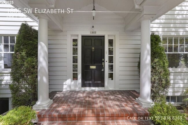 Building Photo - 1805 SW Elizabeth St