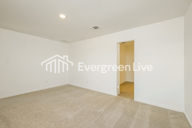 Building Photo - 12528 Huntington Rdg Wy