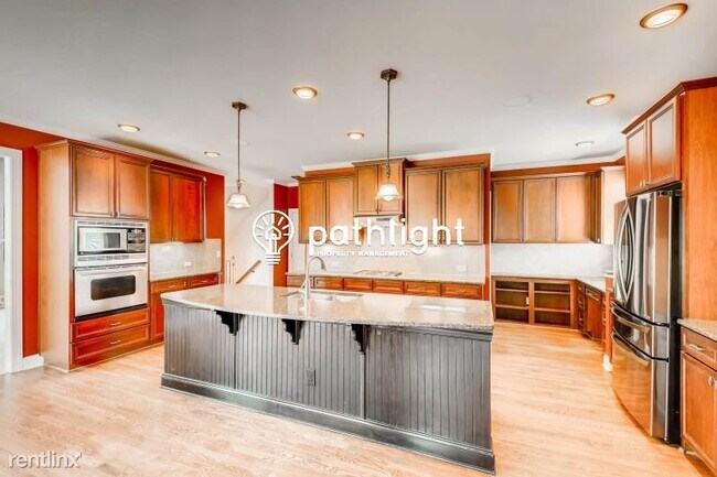 Building Photo - 6 br, 5 bath House - 1762 Country Wood Dri...