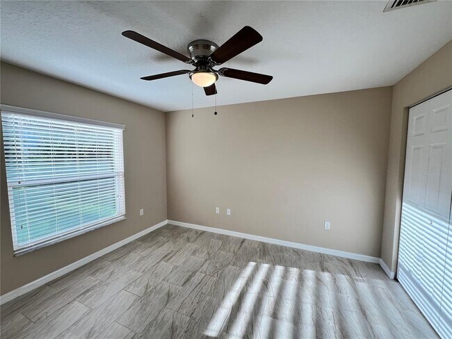 Building Photo - 6 Barbera Ln