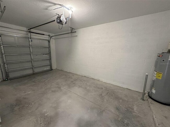 Building Photo - 11450 Crescent Deer Dr