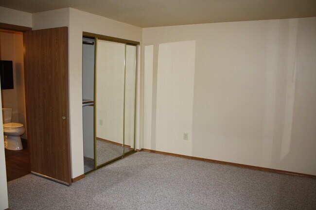 Bath Connected to BR - 3508 S 43rd St