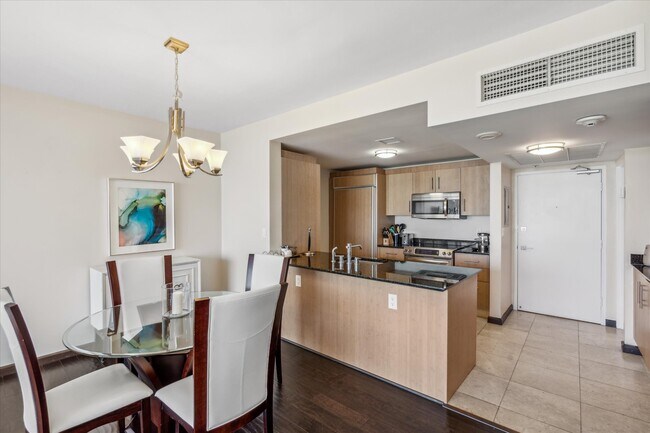 Building Photo - 10275 Collins Ave