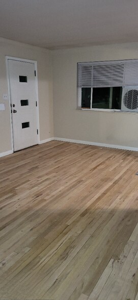 Building Photo - 1952 S 700 E