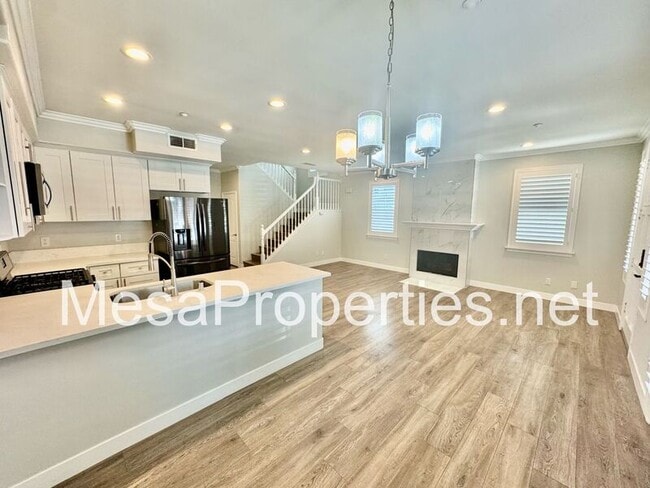 Building Photo - 740 S Azusa Ave