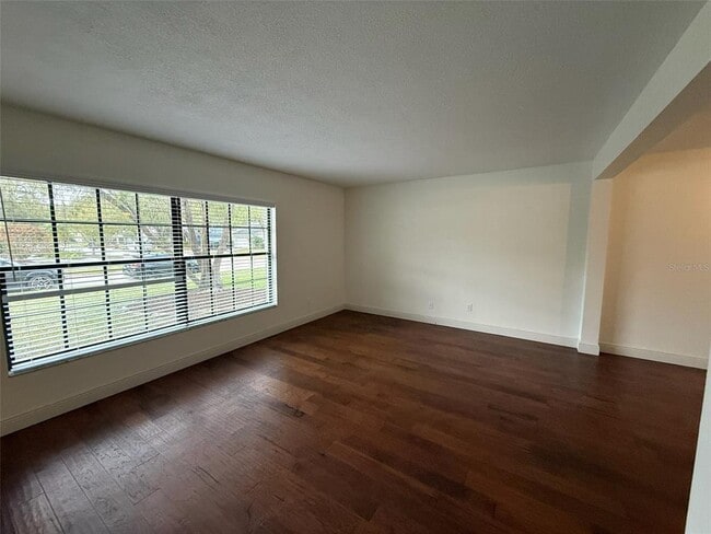 Building Photo - 4416 Summer Oak Dr