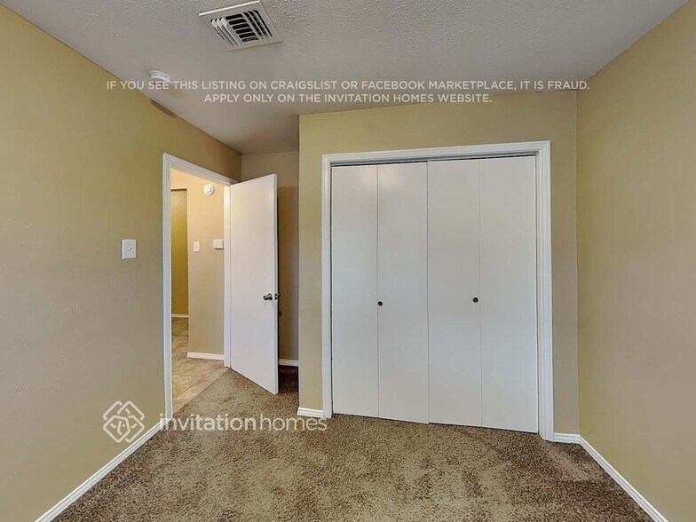 Building Photo - 4640 Wineberry Dr