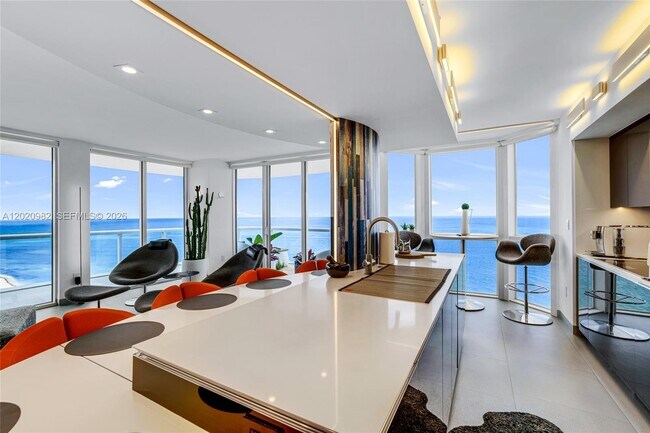 Building Photo - 6365 Collins Ave