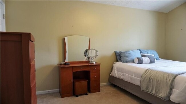 Building Photo - 13352 Harpley Ct