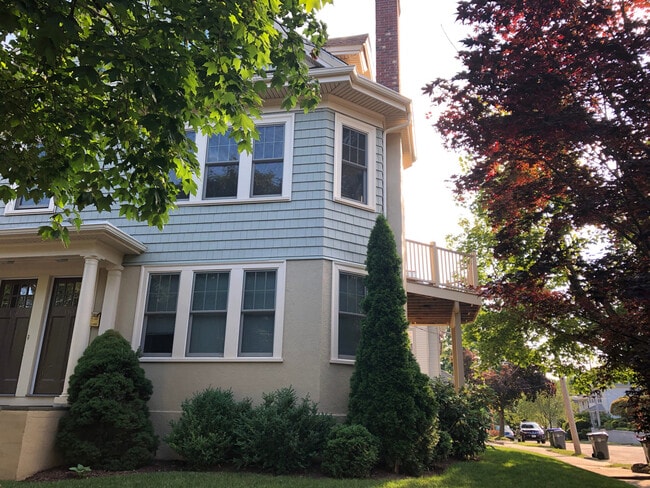 Primary Photo - 108 Cole Ave
