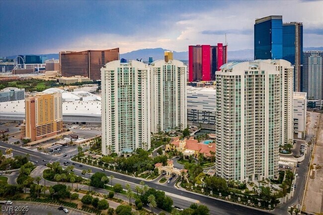 Building Photo - 2877 Paradise Rd