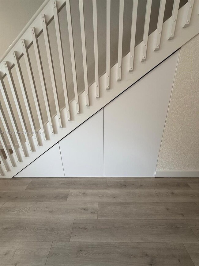 Building Photo - 705 SW 147th Ave