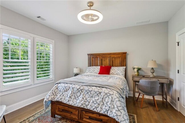 Building Photo - 2578 Middle Coray Cir