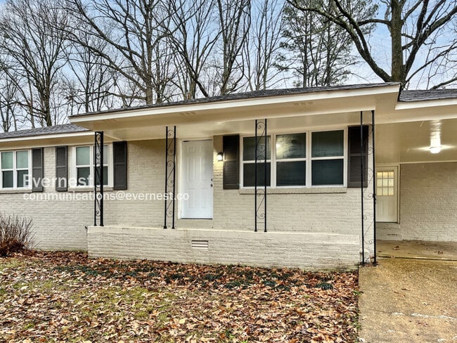 Primary Photo - 825 W South St
