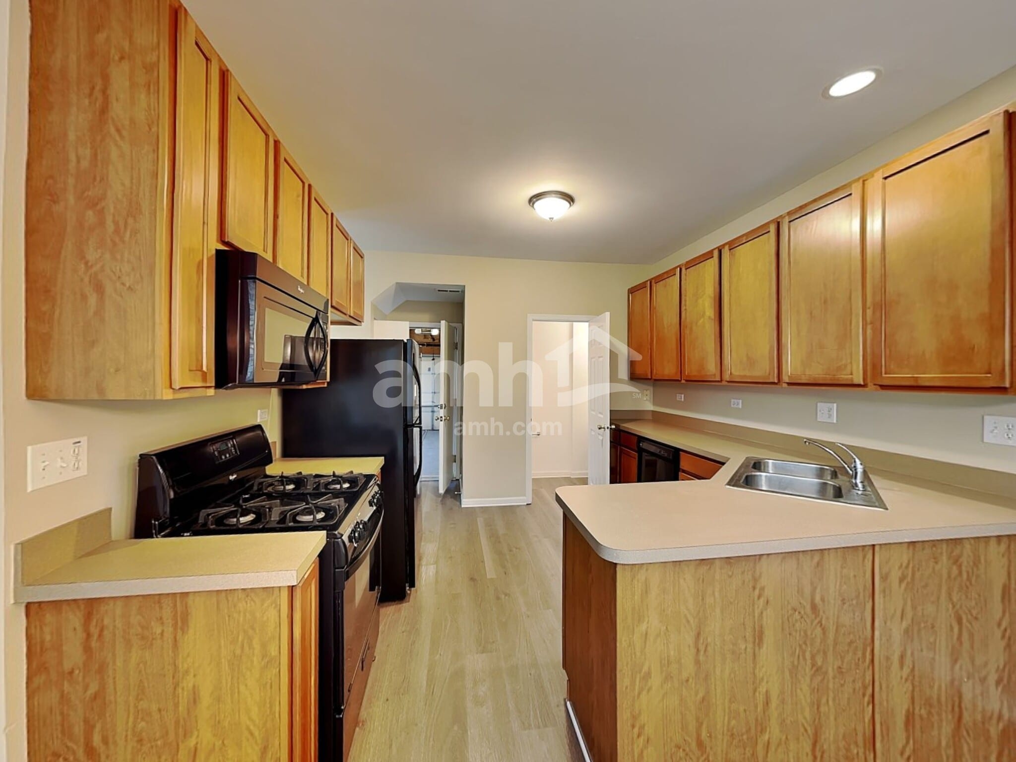 Building Photo - 509 Springbrook Trail N