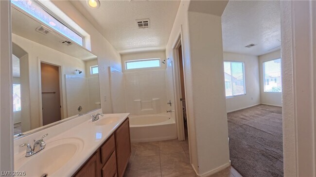 Building Photo - 7776 Littondale St