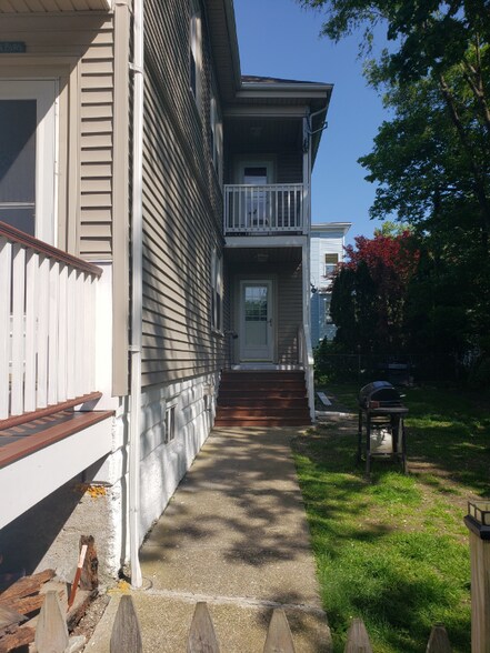 Building Photo - 11 Trenton St