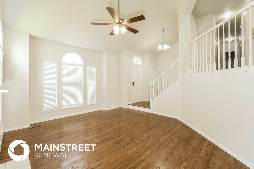 Building Photo - 2121 SE 7th St