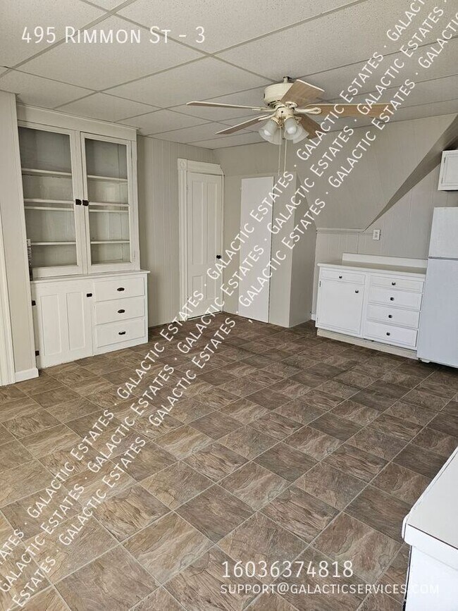 Building Photo - 495 Rimmon St