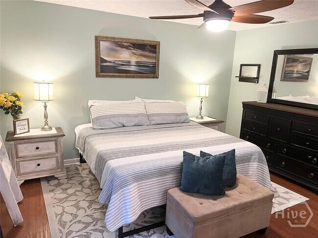 Building Photo - 12 St Moritz Ct