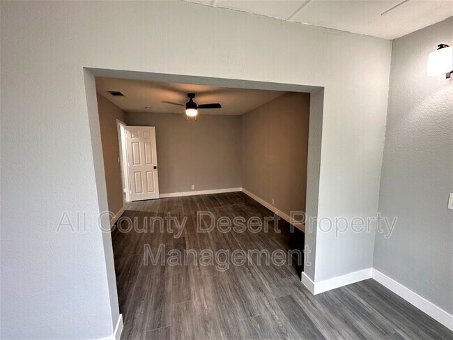 Building Photo - 33891 Via De Anza