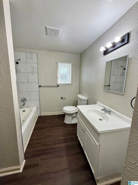 Building Photo - 7101 Naples Ave