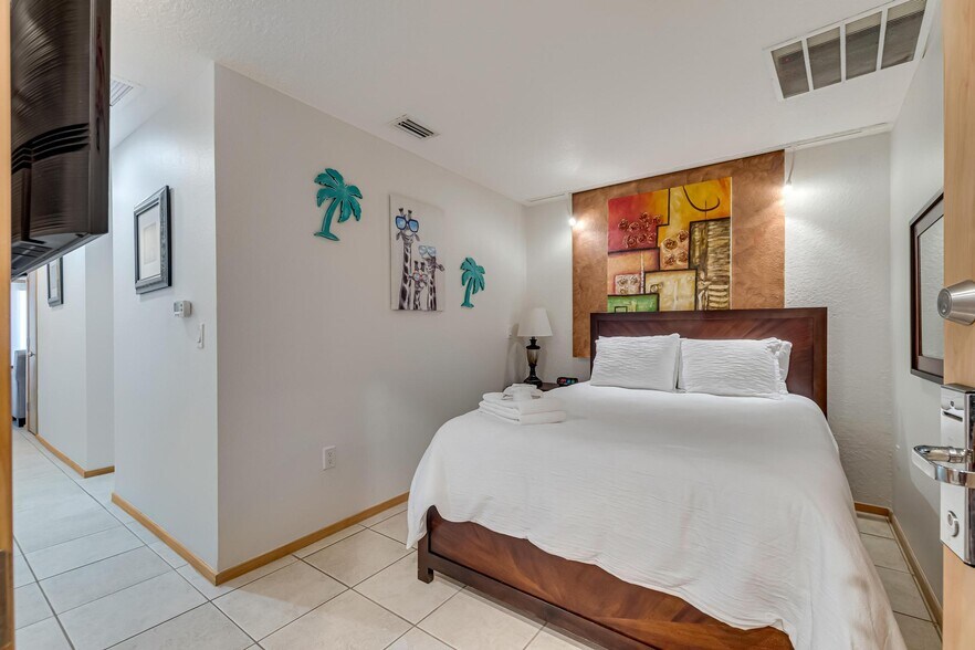 Building Photo - 101 Palm Harbor Pky