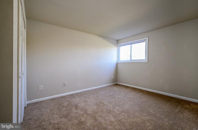 Building Photo - 7147 Donnell Pl