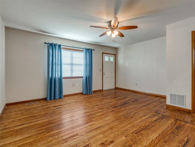 Building Photo - 4701 N Peniel Ave