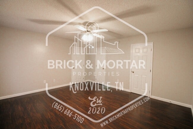 Building Photo - 1006 Davinci Ln
