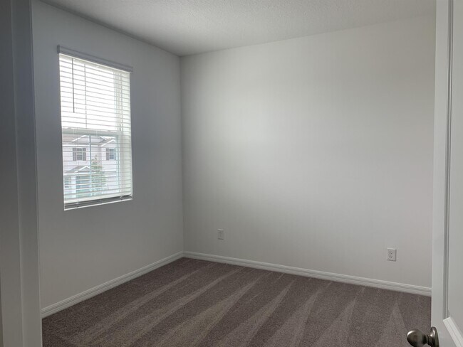 Building Photo - 2253 Emerald Springs Dr