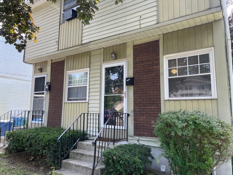 Building Photo - 326D Cortland St