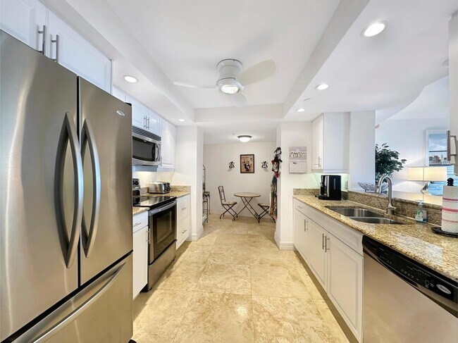 Building Photo - 3000 N Ocean Dr