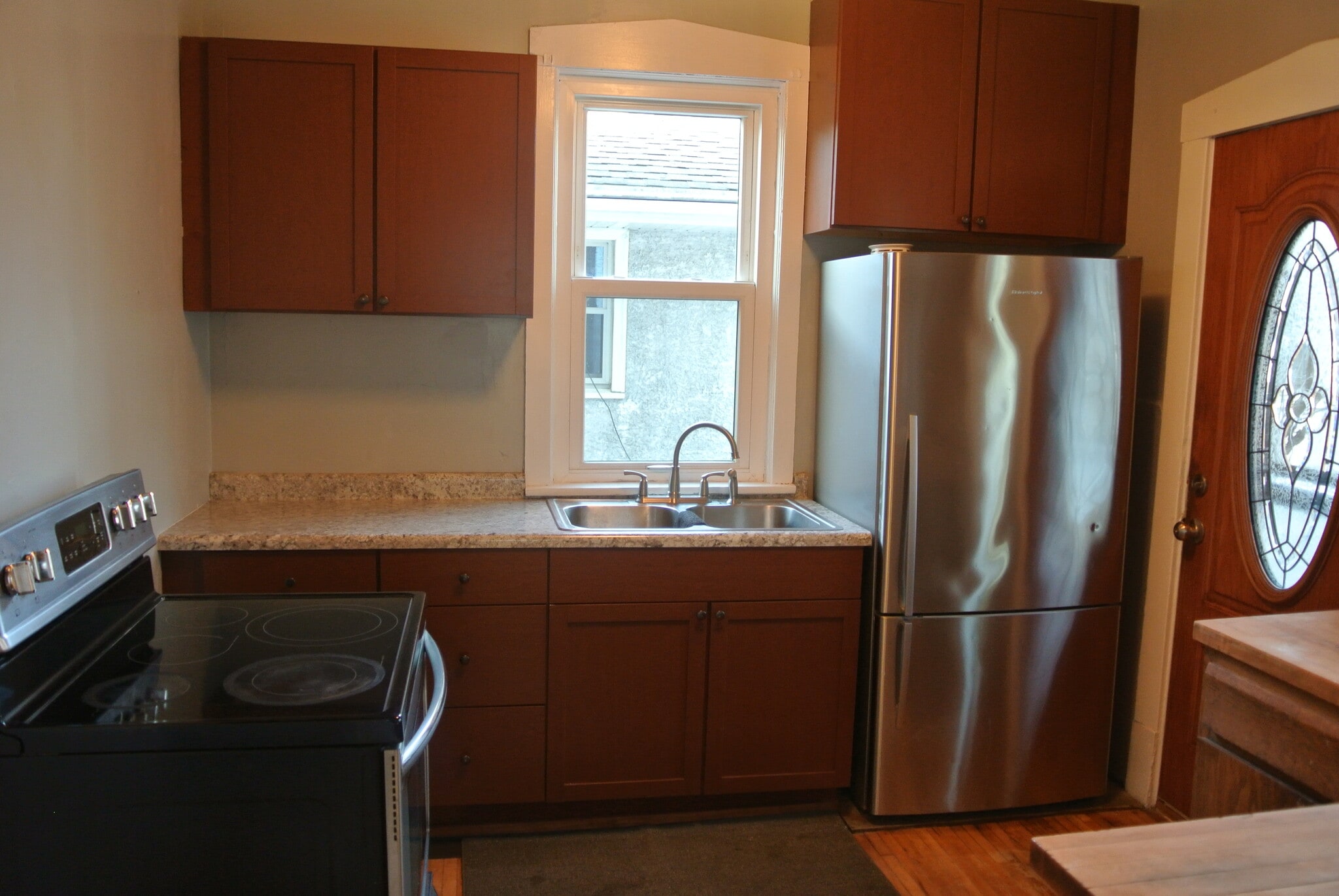 Kitchen - 180 fairview ave s