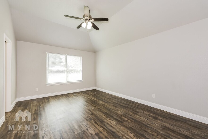 Building Photo - 109 Overhill Dr