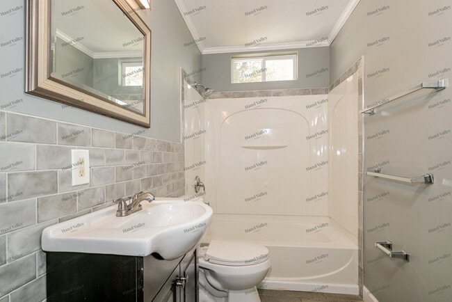 Building Photo - 12036 Krenning Ln