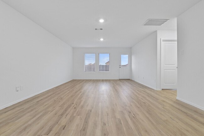 Building Photo - 22156 Juniper Crossing Dr