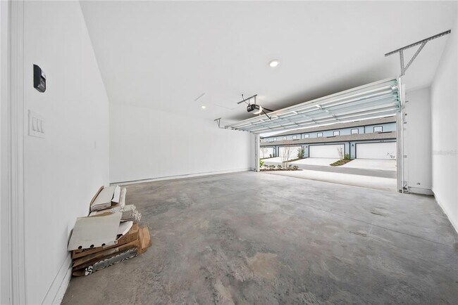 Building Photo - 17538 Northlake Grv Dr