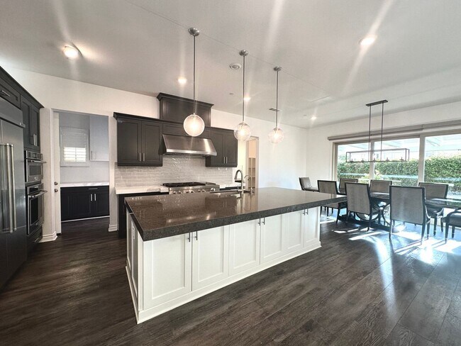 Building Photo - Luxury Estate in Exclusive Gated Community of Orchard Hills