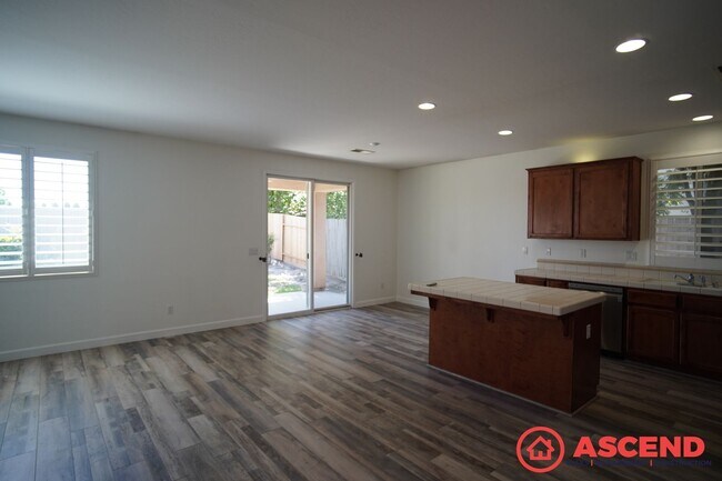 Building Photo - Beautiful Home Located in Rosedale with So...