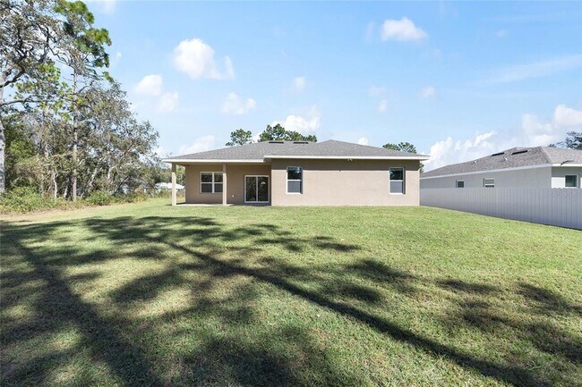 Building Photo - 5998 SW 154th Street Rd