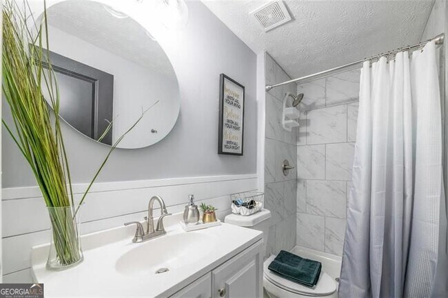 Building Photo - 859 Regal Path Ln