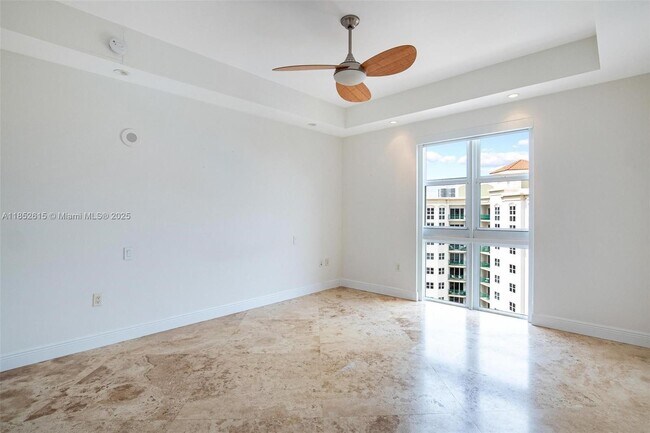 Building Photo - 20000 E Country Club Dr